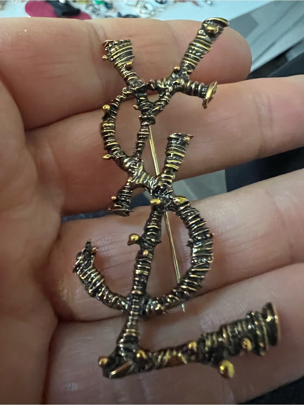 Textured unbranded fashion Gold-Tone Monogram Style Brooch - Women’s Jewelry